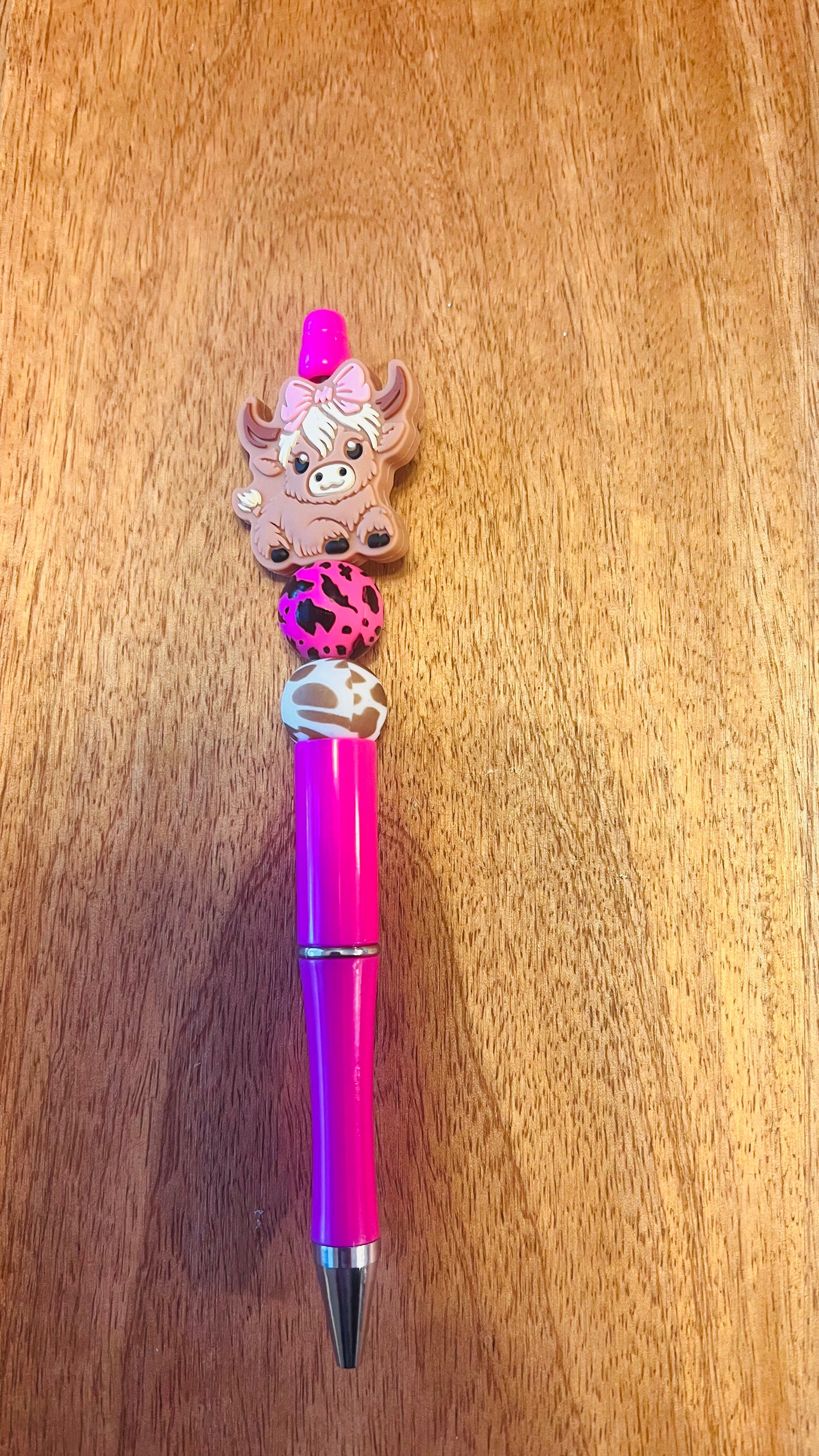 Pen with Baby Cow Pink Bow Focal Colors: Pink and Brown Cow print