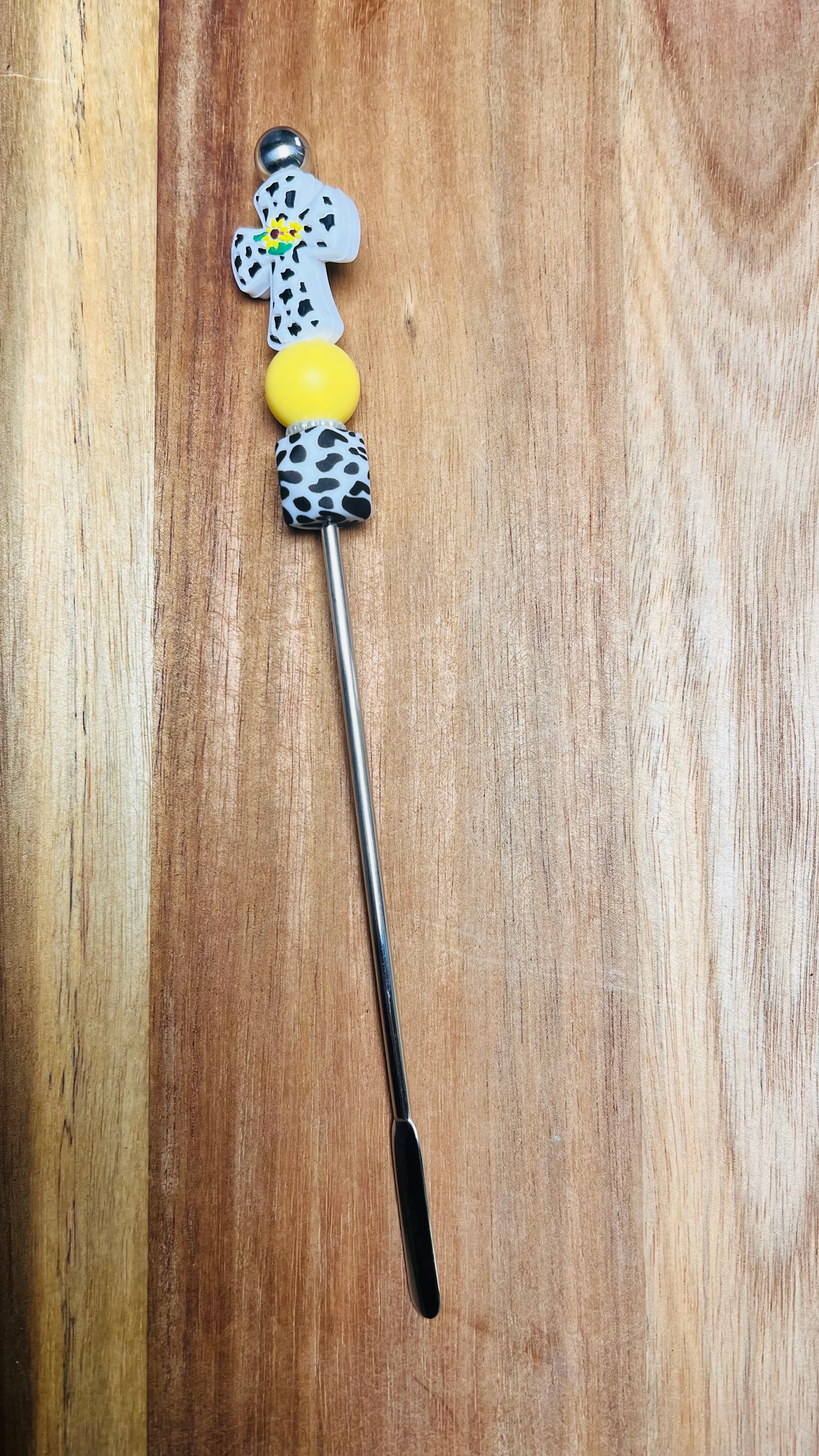 Coffee/Beverage stirrer with Cross focal