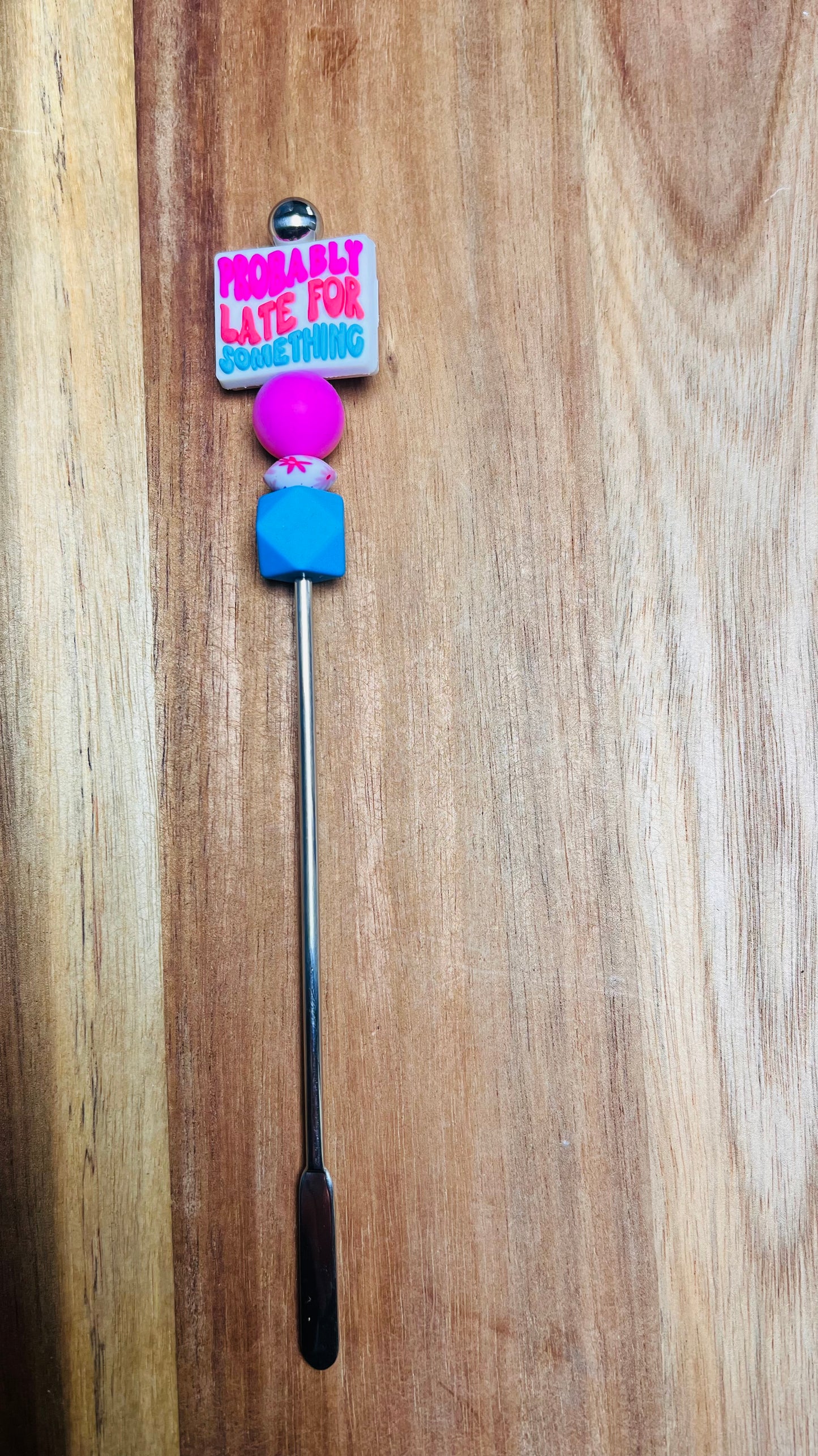 Coffee/Beverage stirrer with probably late focal